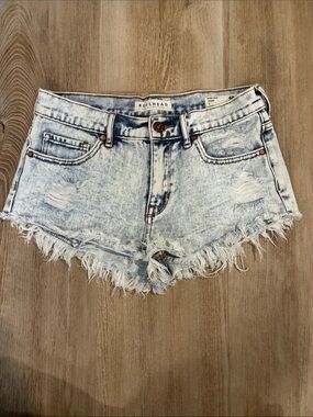 Bullhead Acid Wash Frayed Denim Shorts - Light Blue